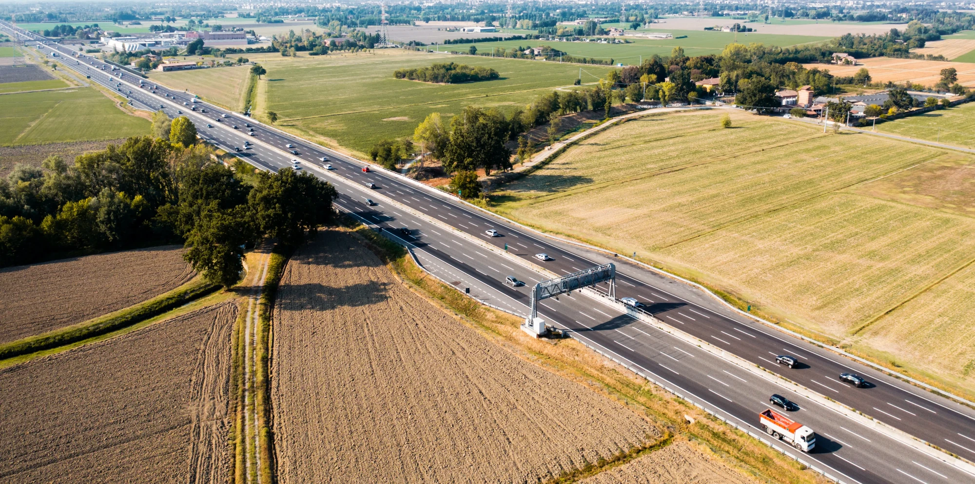 aerial-view-of-highway-with-flowing-traffic-2025-01-29-04-14-10-utc